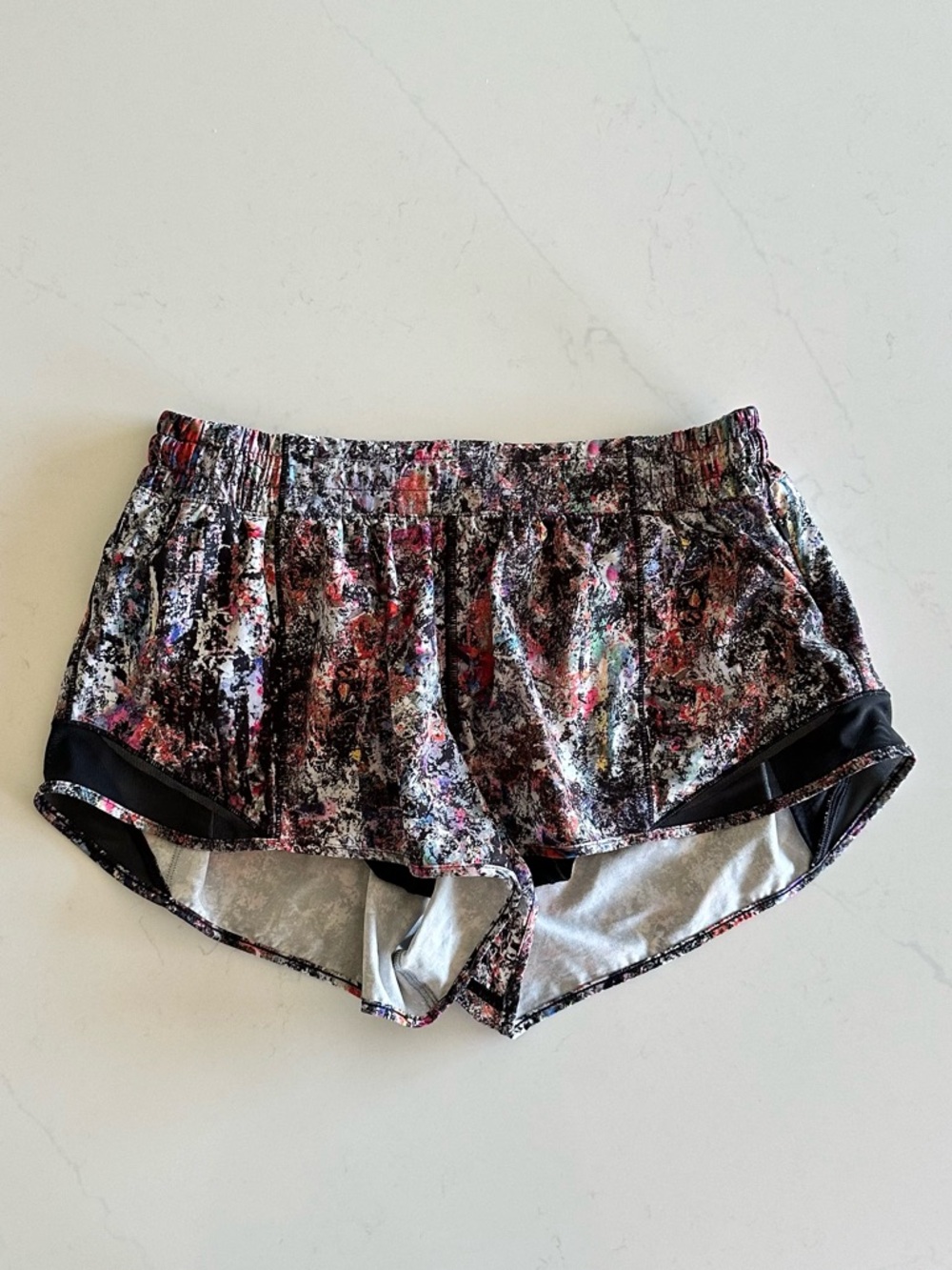 lululemon hotty hot 2.5” vitalize